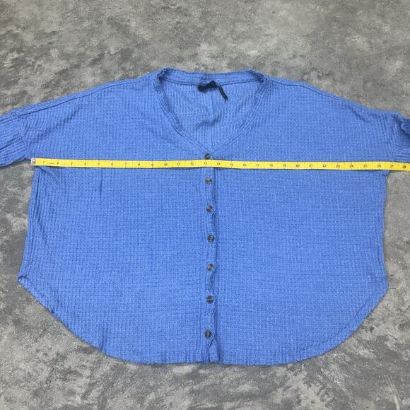 Out From Under Womens XS Blue Waffle Knit Shirt Button Up Oversized V Neck Comfy - Picture 5 of 6